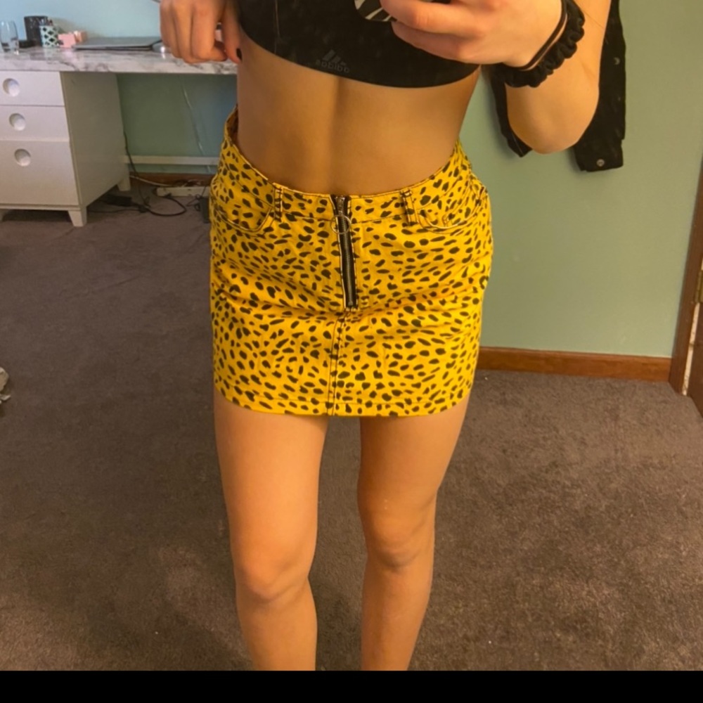 Top shop yellow cheetah skirt